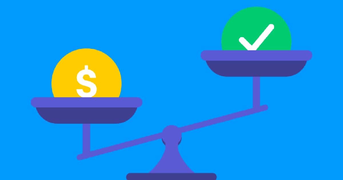 يقدم الإعلان عبر الإنترنت مزايا لا يمكن إنكارها من حيث فعالية التكلفة عند مقارنتها بالطرق التقليدية. تمكن مرونة تخصيص الميزانية والتتبع في الوقت الفعلي الشركات من تحسين إنفاقها الإعلاني وتحقيق أقصى قدر من النتائج. مع انخفاض التكاليف ، يمكن للشركات من جميع الأحجام التنافس ، في حين أن خيارات مثل نماذج الدفع بالنقرة (PPC) وتكلفة الظهور (CPM) تتيح تحسين الإنفاق بدقة. يوفر التتبع والتحليلات في الوقت الفعلي رؤى حول أداء الحملة وسلوك العملاء ، مما يسهل اتخاذ القرارات المستندة إلى البيانات. بالإضافة إلى ذلك ، تسمح قابلية التكيف للإعلان عبر الإنترنت للشركات بإجراء تعديلات سريعة على حملاتها ، مما يضمن الاستخدام الفعال للميزانية. تمكن إمكانات الاختبار والتحسين القوية الشركات من تجربة استراتيجياتها وتحسينها ، مما يؤدي في النهاية إلى زيادة تأثير ميزانيتها الإعلانية.